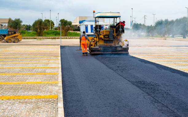 Professional Driveway Paving  in Charlotte, MI